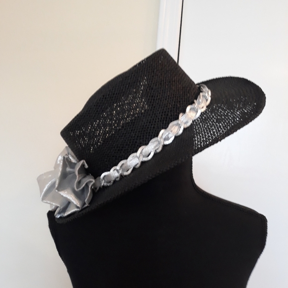 🖤👒Black Openweave Hat With Silver Hatband O/S - Picture 2 of 6